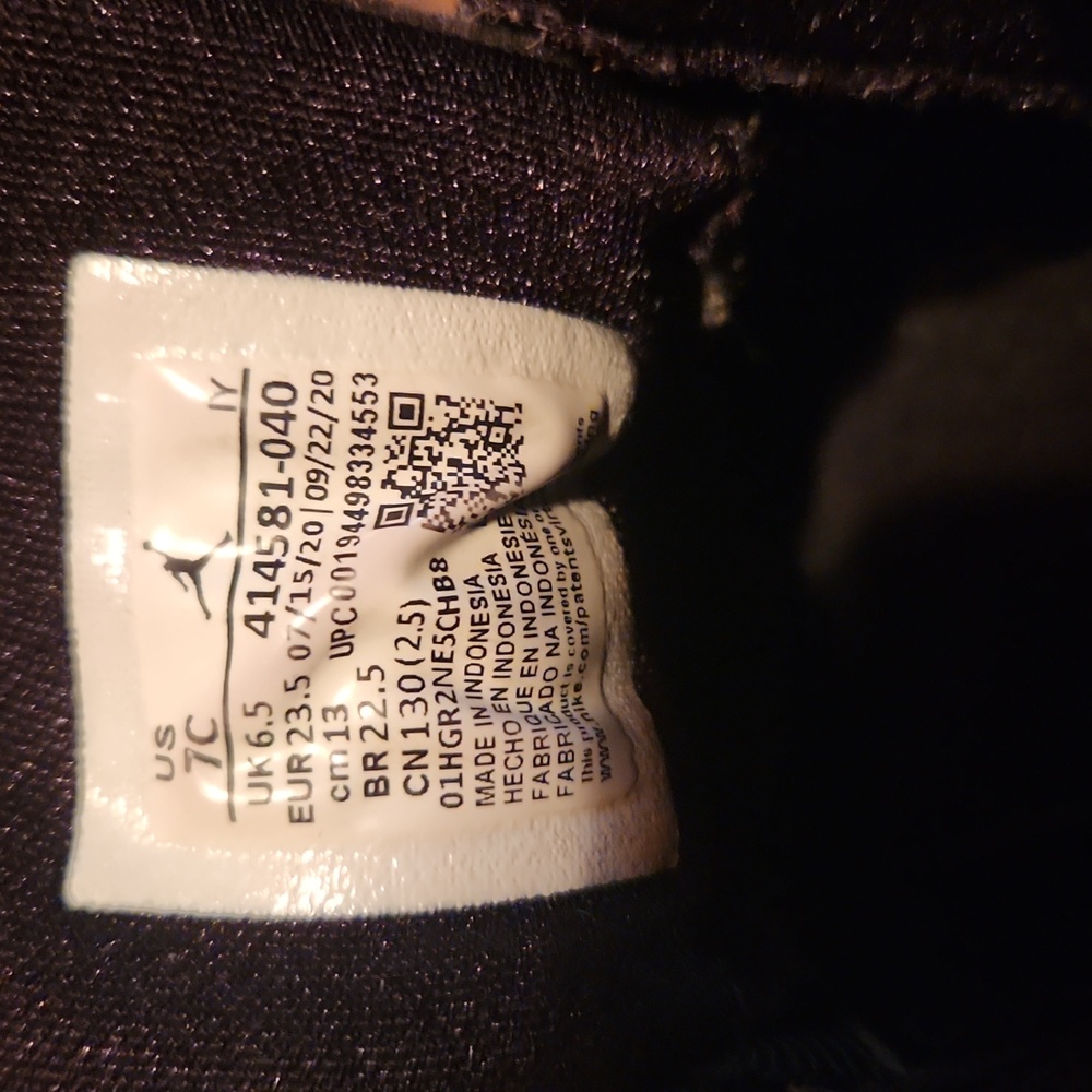 Kids Jordan Retro 13 - Picture 5 of 8